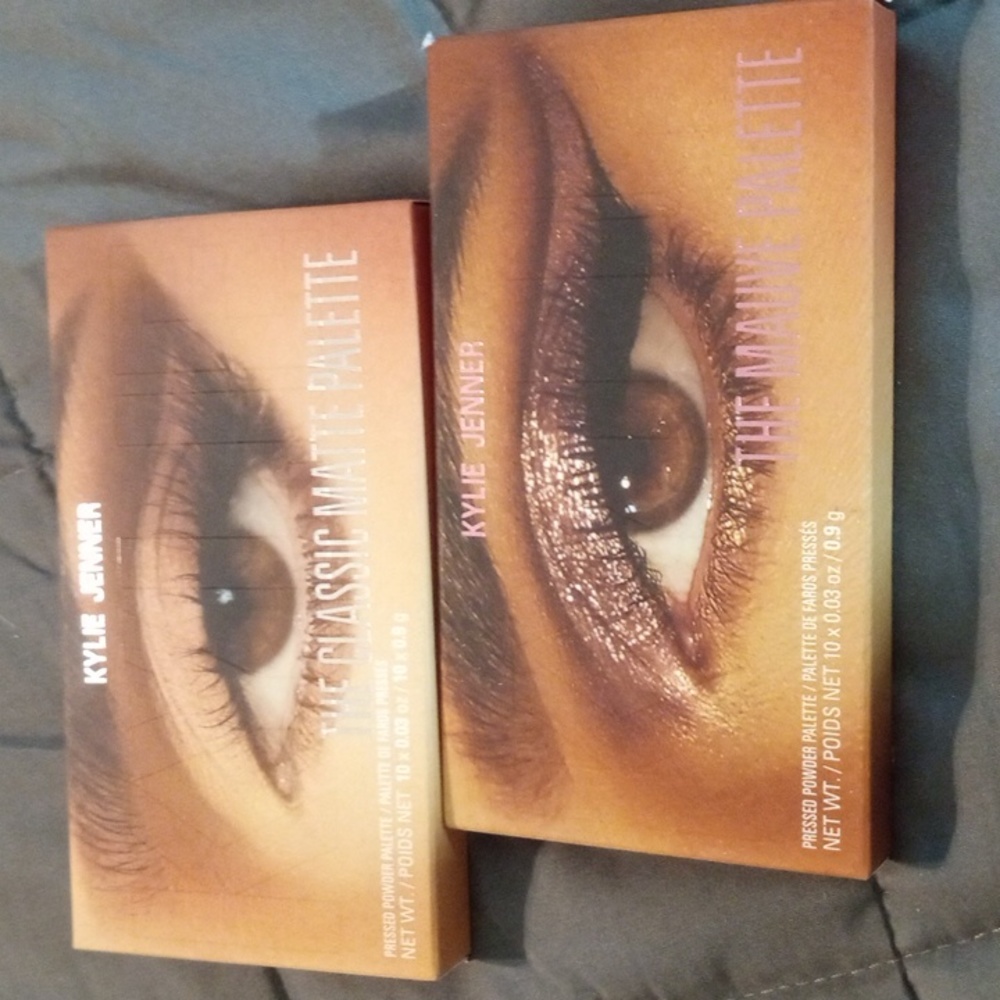 Kylie Jenner eye shadow palette new